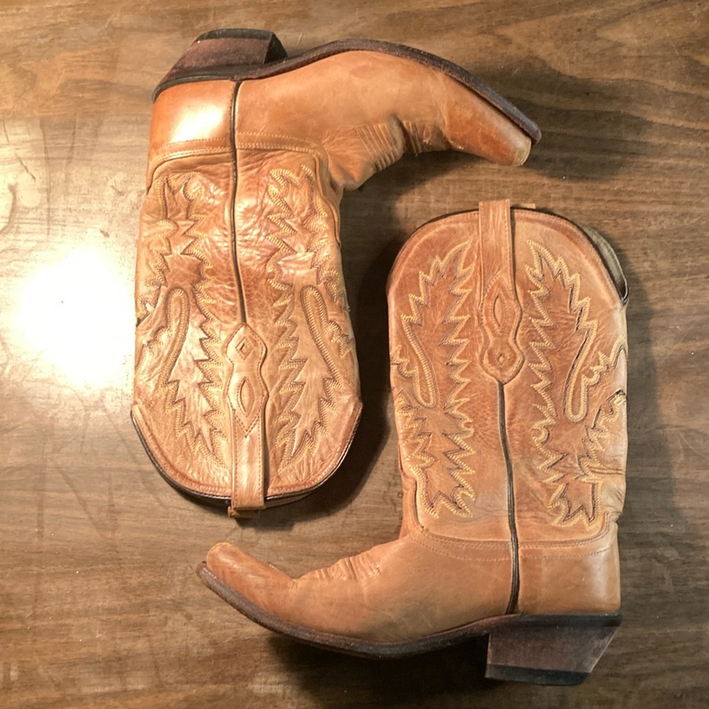 Old west snip toe boots women’s 6